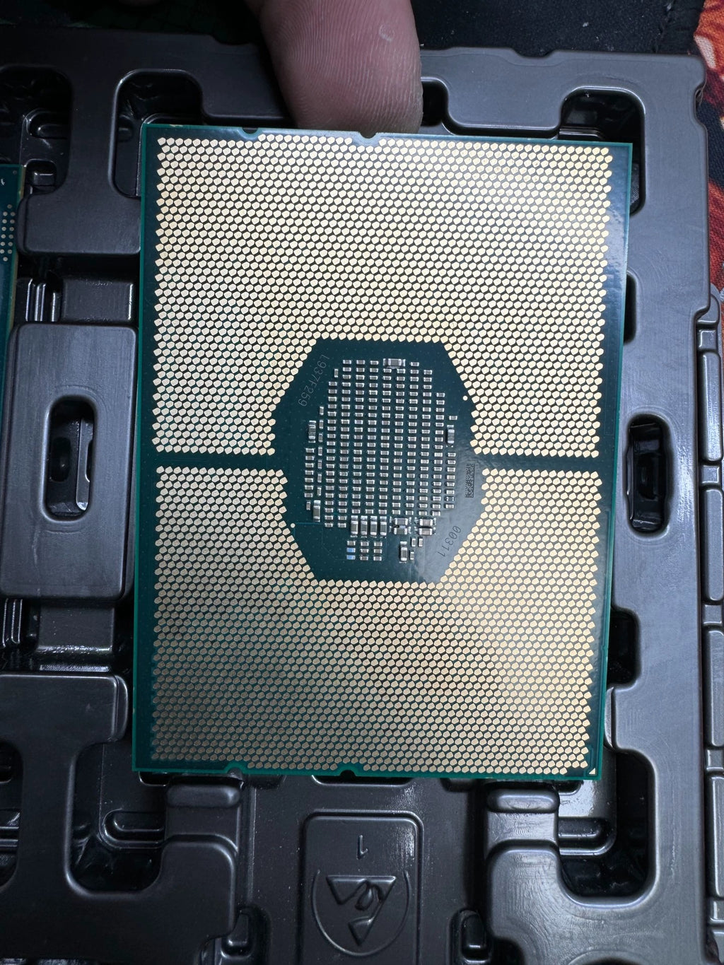 2nd xeon Gold 5215 5215L 5217 5218 5218B 5218N 5218T 5218R cpu LGA3647 Used Processor