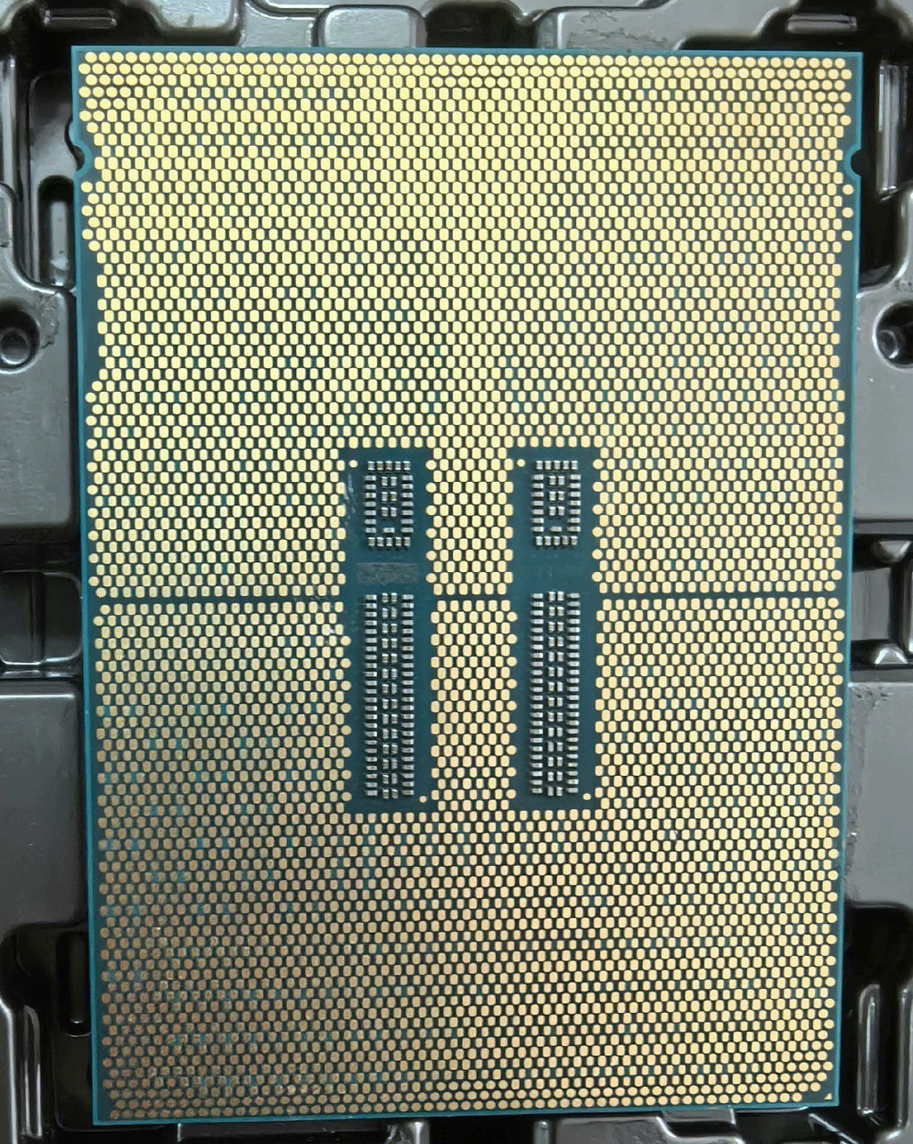 4Th Gen Xeon Platinum 8444H 8450H 8452Y 8454H 8458P 8460H 8460Y+ 8461V 8462Y+ LGA4677 CPU Used Processor