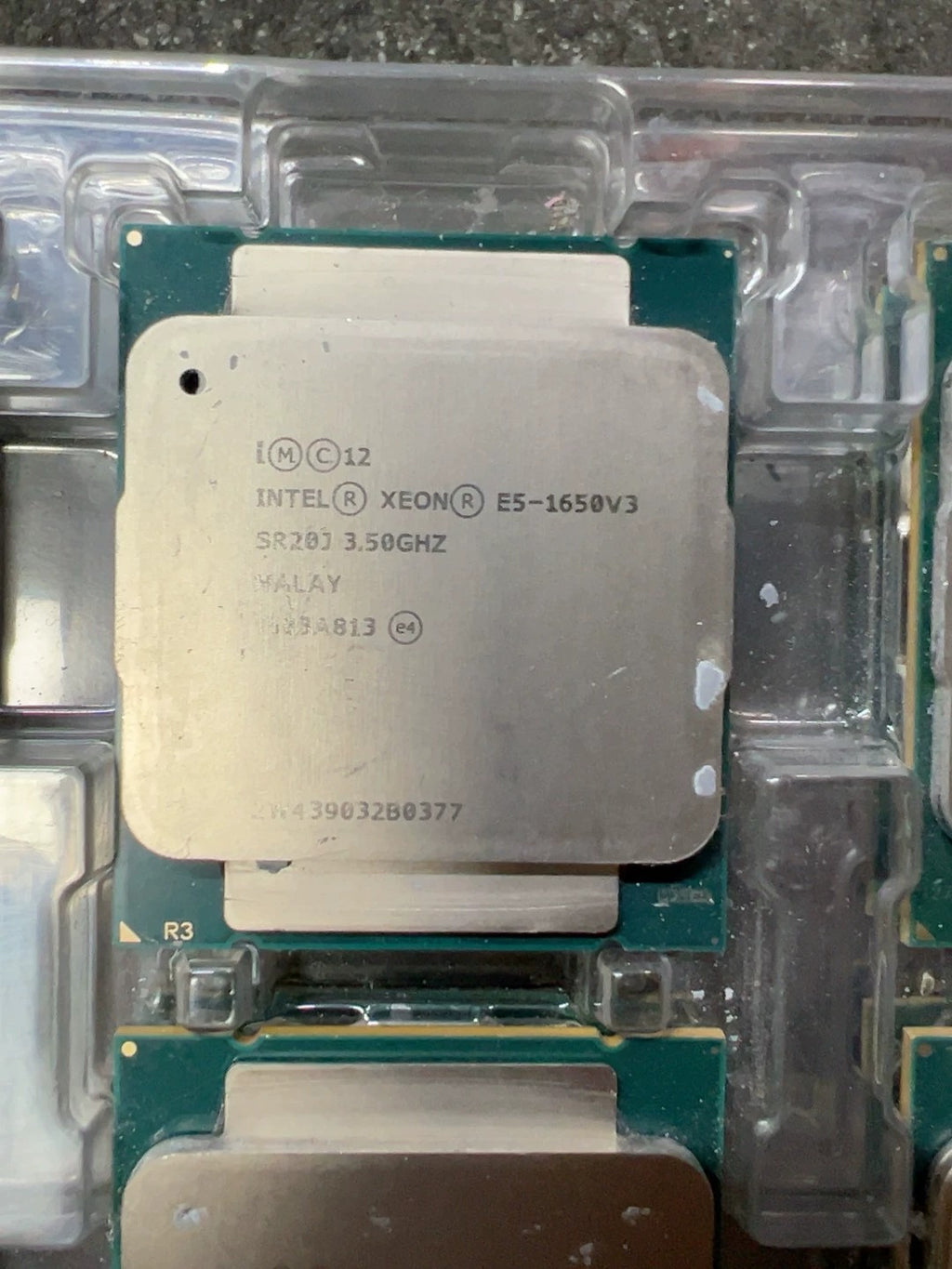 X99 LGA 2011-3 CPU E5-1650V3 E5-1660V3 E5-1680V3 E5-1620V4 E5-1630V4 E5-1650V4 E5-1660V4 E5-1680V4