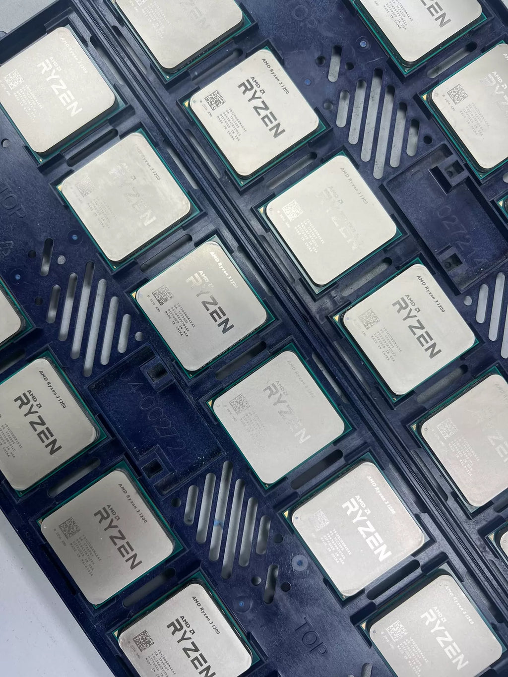 AM4 DDR4 Processor R3 1200 R5 1400 1500X 1600 1600X R7 1700 1700X 1800X AM4 For B350 A320 X370 B450 A520